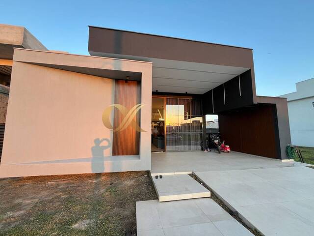 #CA0327 - Casa para Venda em Cabo Frio - RJ