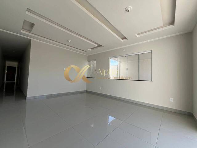 #CA0402 - Casa para Venda em Cabo Frio - RJ