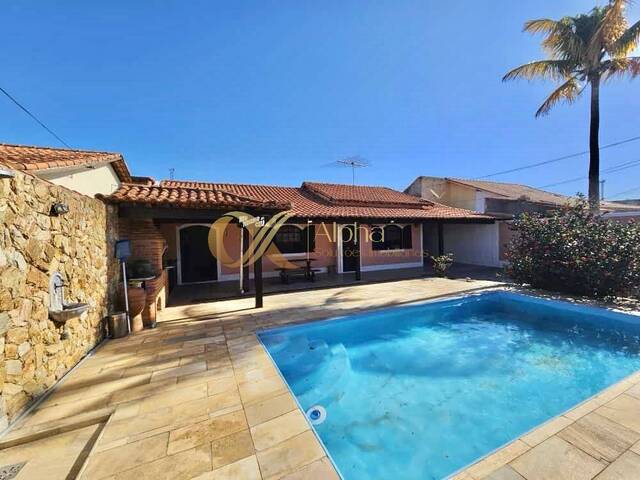 #CAT0416 - Casa para Venda em Araruama - RJ