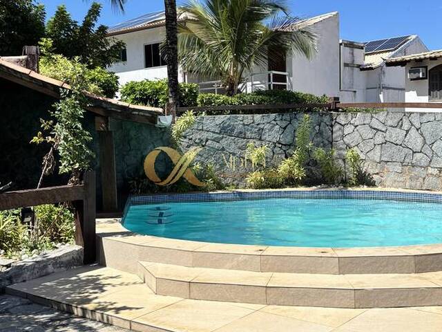 Casa para Venda em Armação dos Búzios - 2