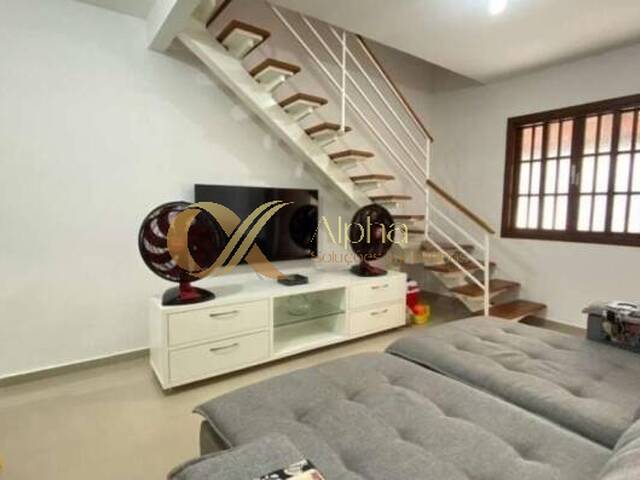 #CA0115D - Casa em condomínio para Venda em Cabo Frio - RJ