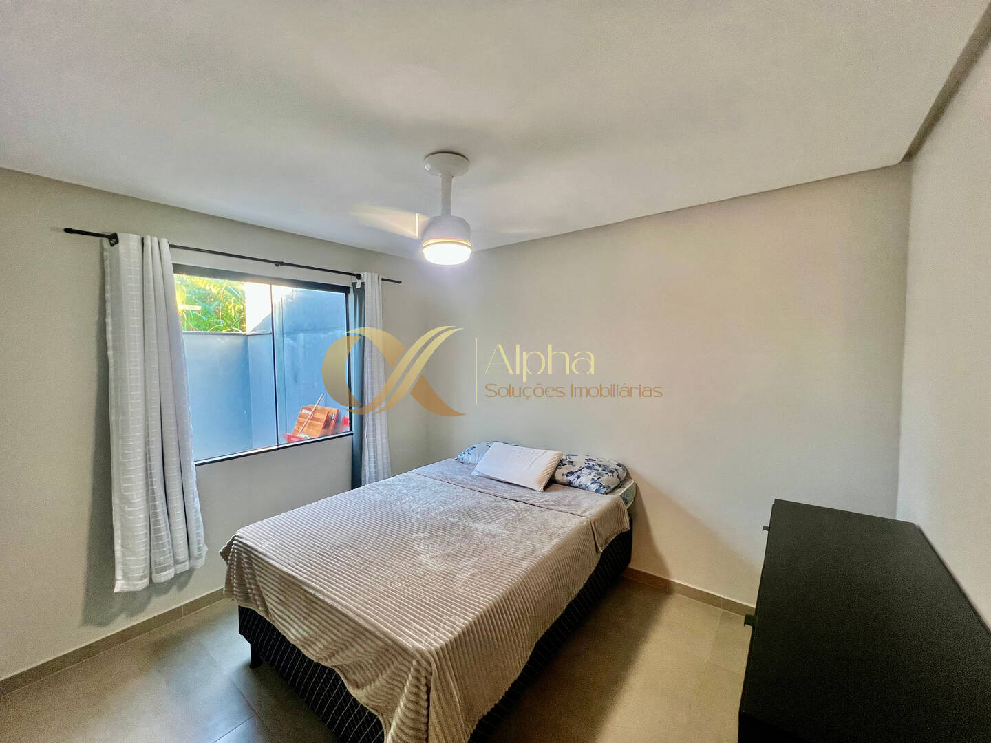 Casa à venda com 2 quartos, 70m² - Foto 8