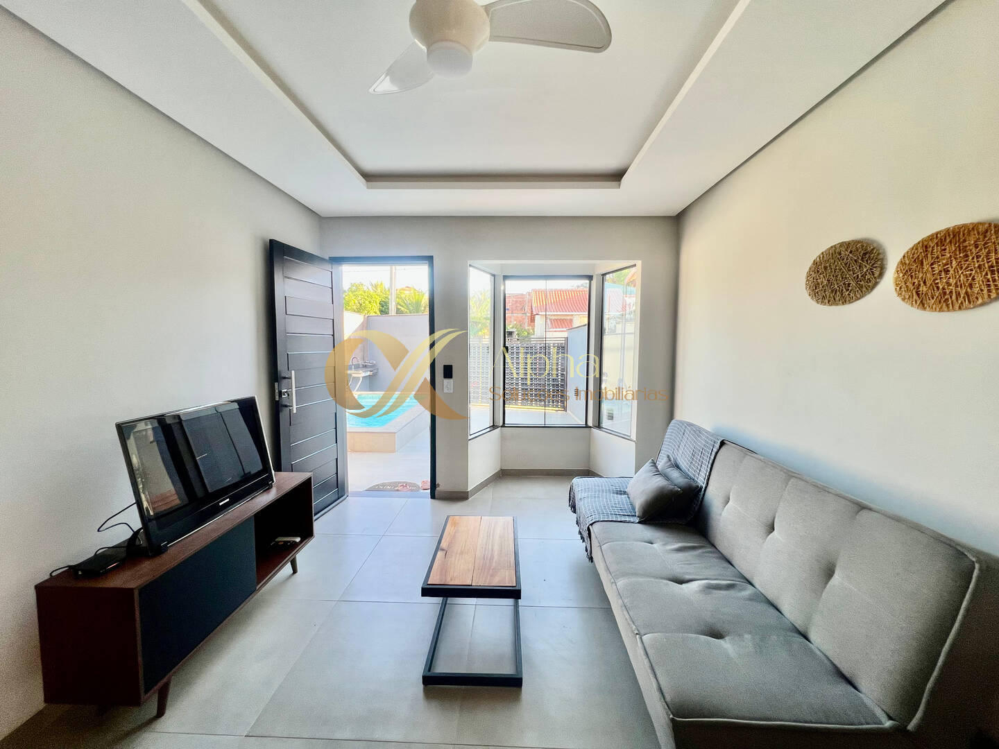 Casa à venda com 2 quartos, 70m² - Foto 3