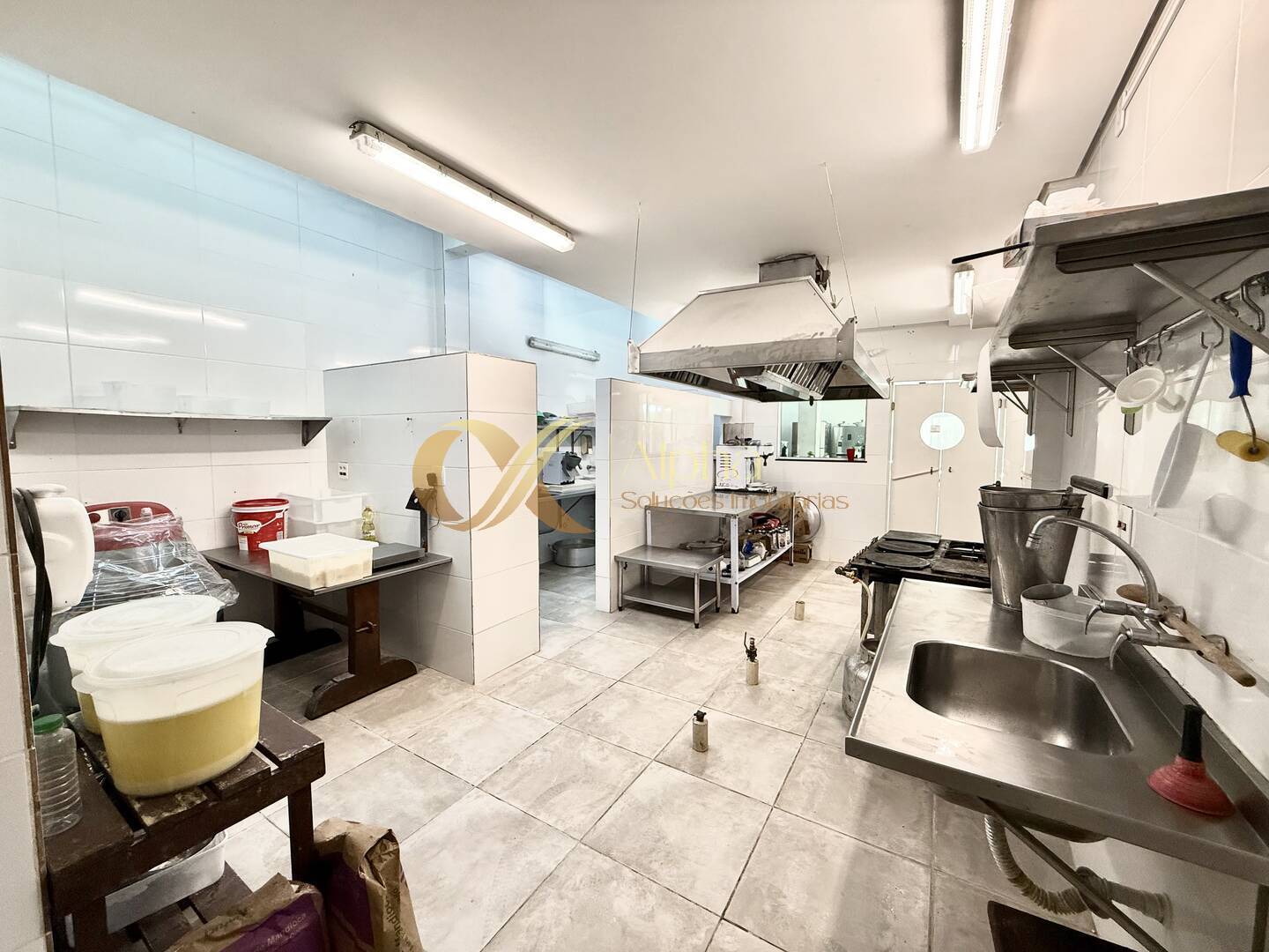 Casa à venda com 13 quartos, 600m² - Foto 15