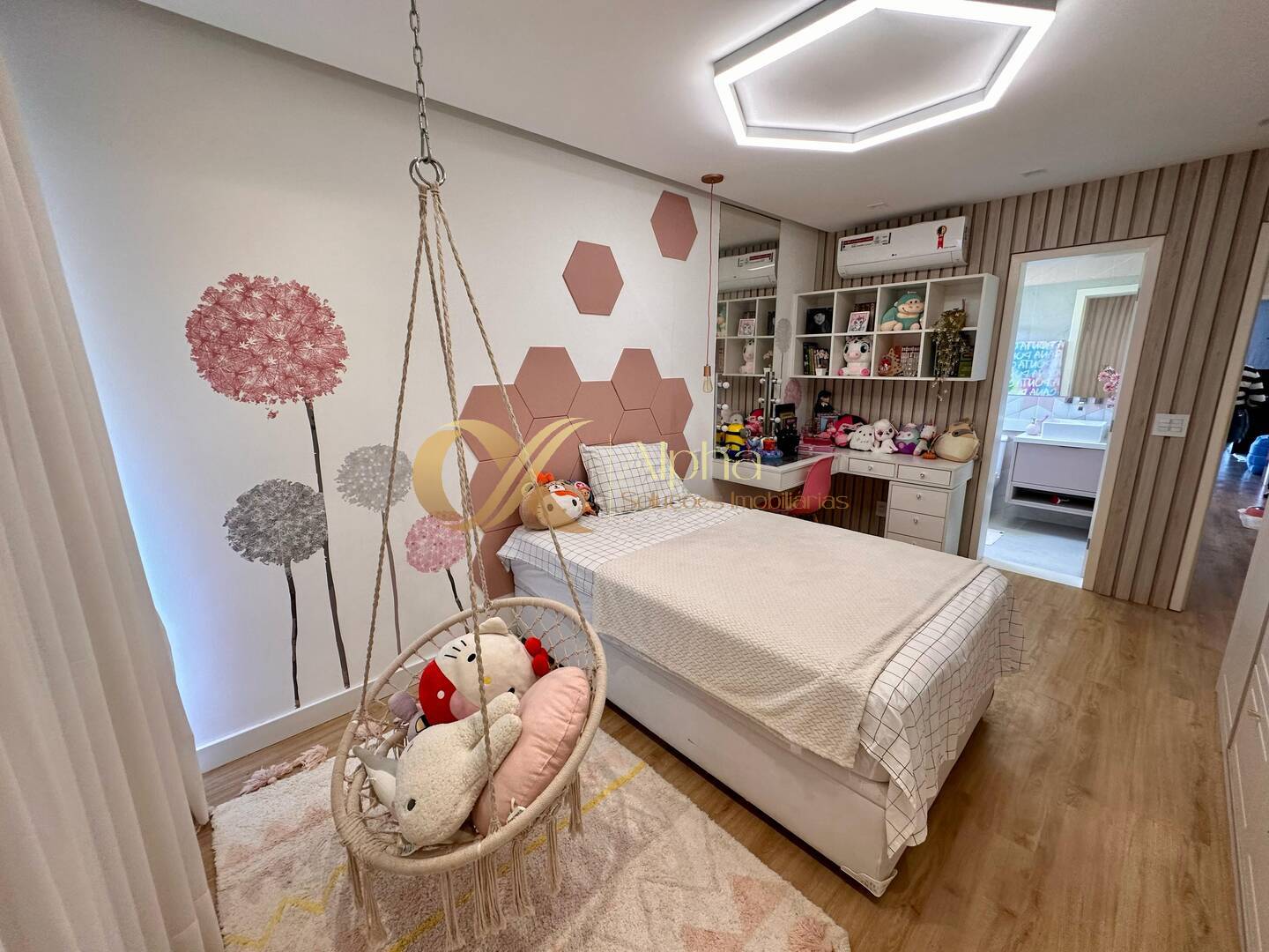 Casa de Condomínio à venda com 4 quartos, 310m² - Foto 19