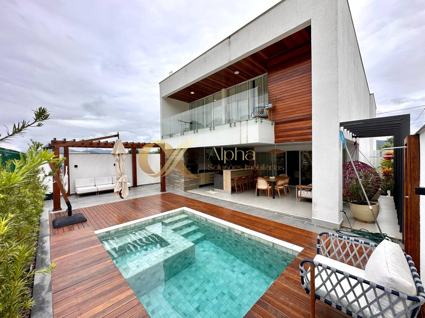 Casa de Condomínio à venda com 4 quartos, 310m² - Foto 26