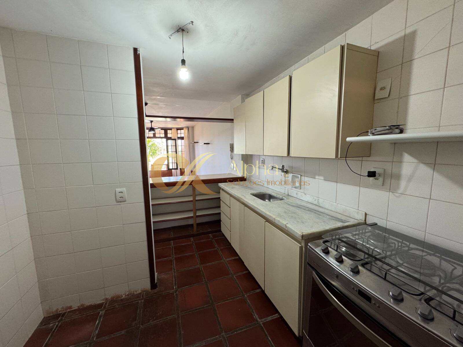 Casa à venda com 3 quartos, 104m² - Foto 8