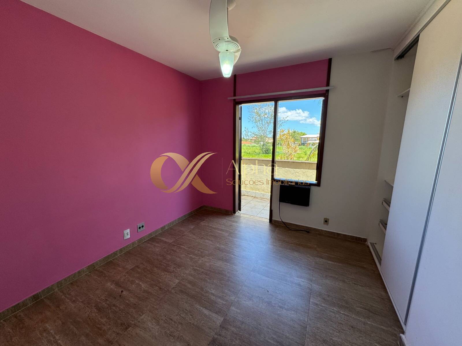 Casa à venda com 3 quartos, 104m² - Foto 13