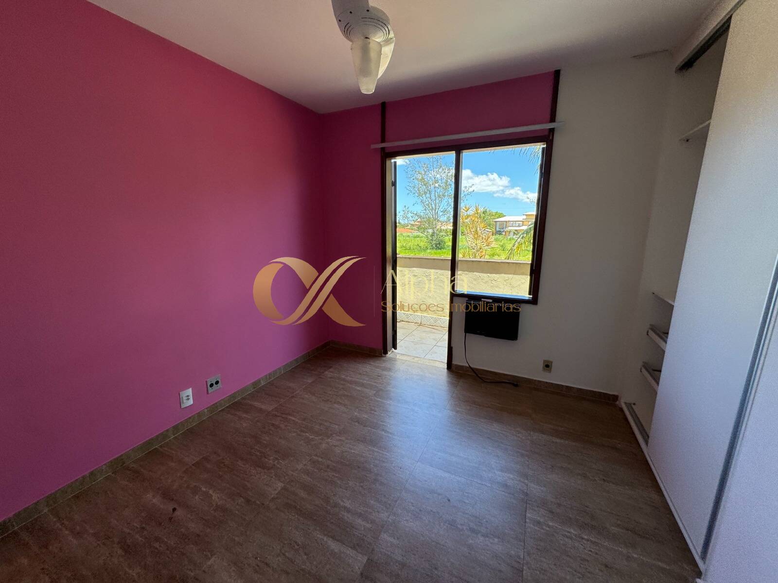Casa à venda com 3 quartos, 104m² - Foto 14