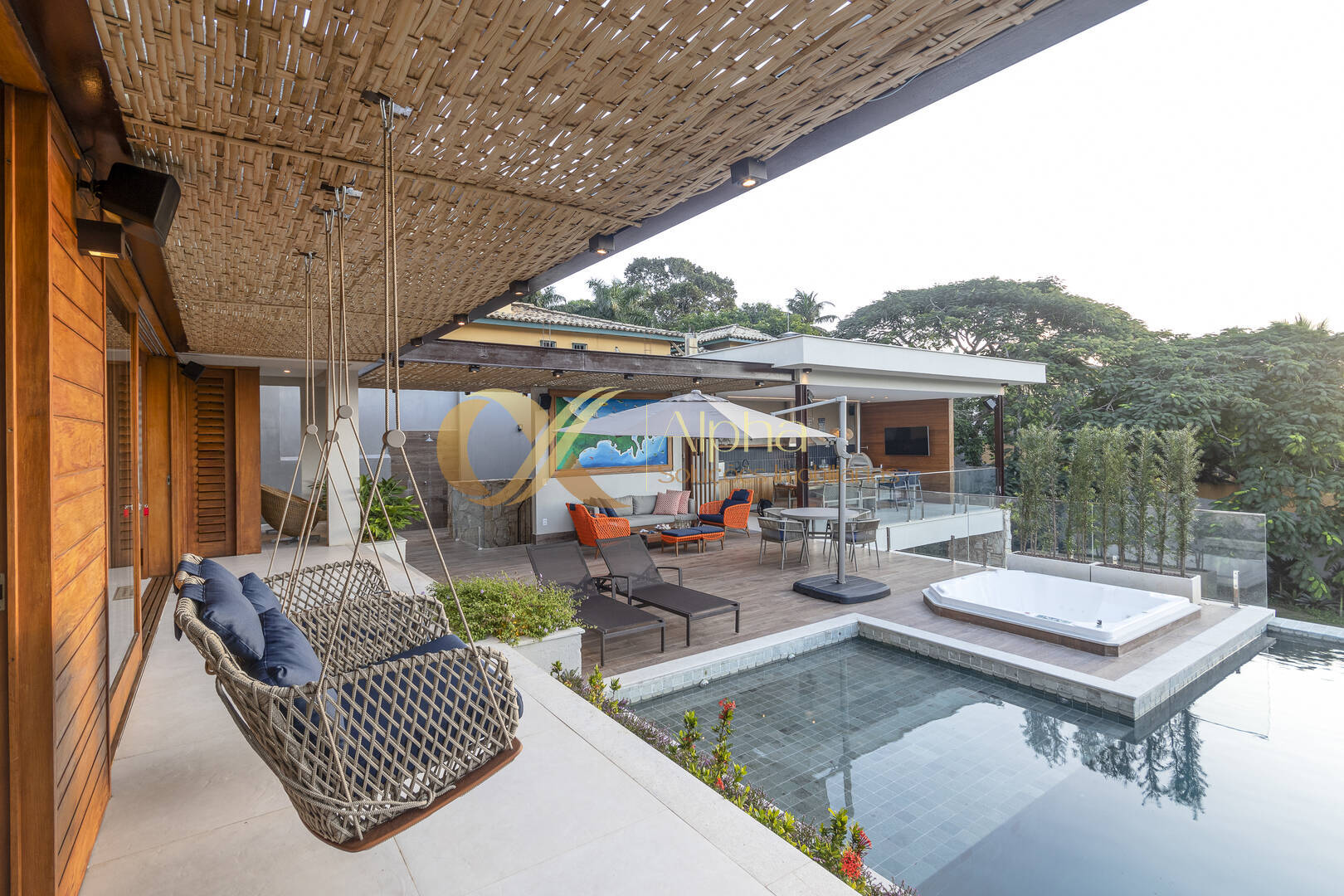 Casa à venda com 6 quartos, 500m² - Foto 5