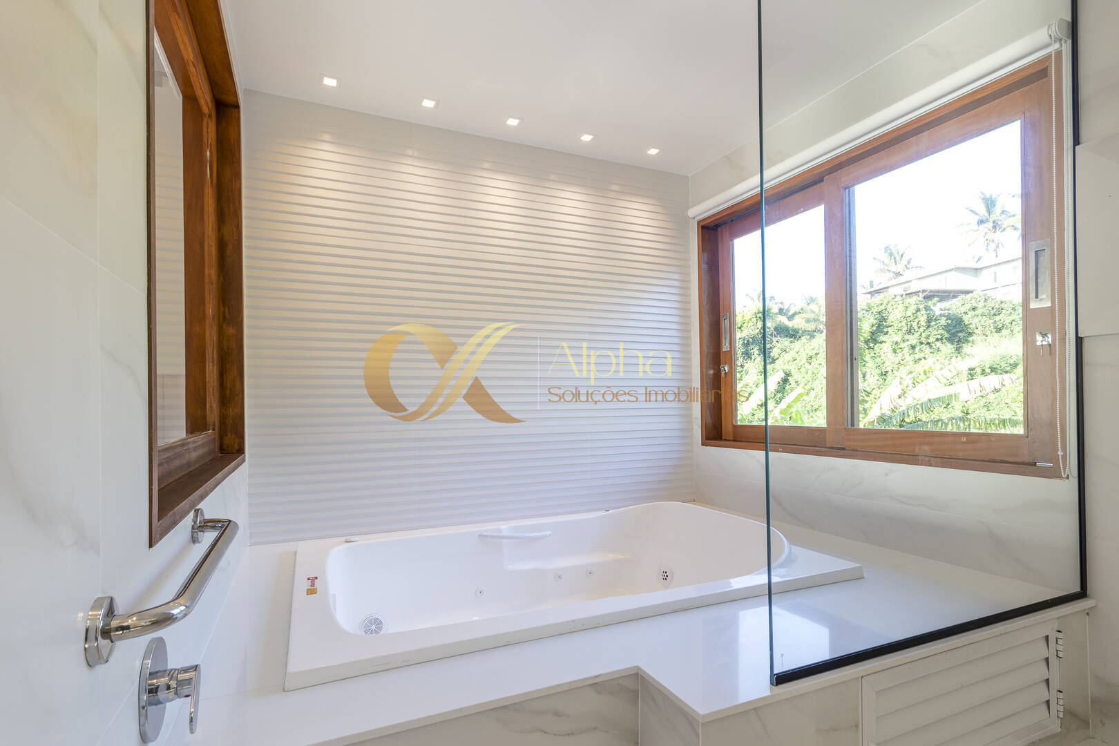 Casa à venda com 6 quartos, 500m² - Foto 15