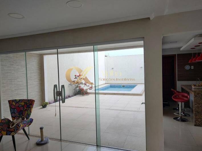 Casa, 5 quartos, 220 m² - Foto 12