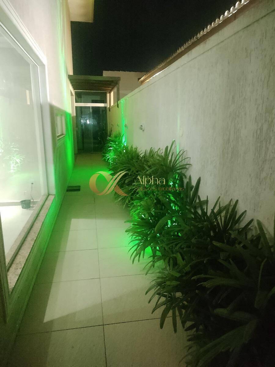 Casa, 5 quartos, 220 m² - Foto 11