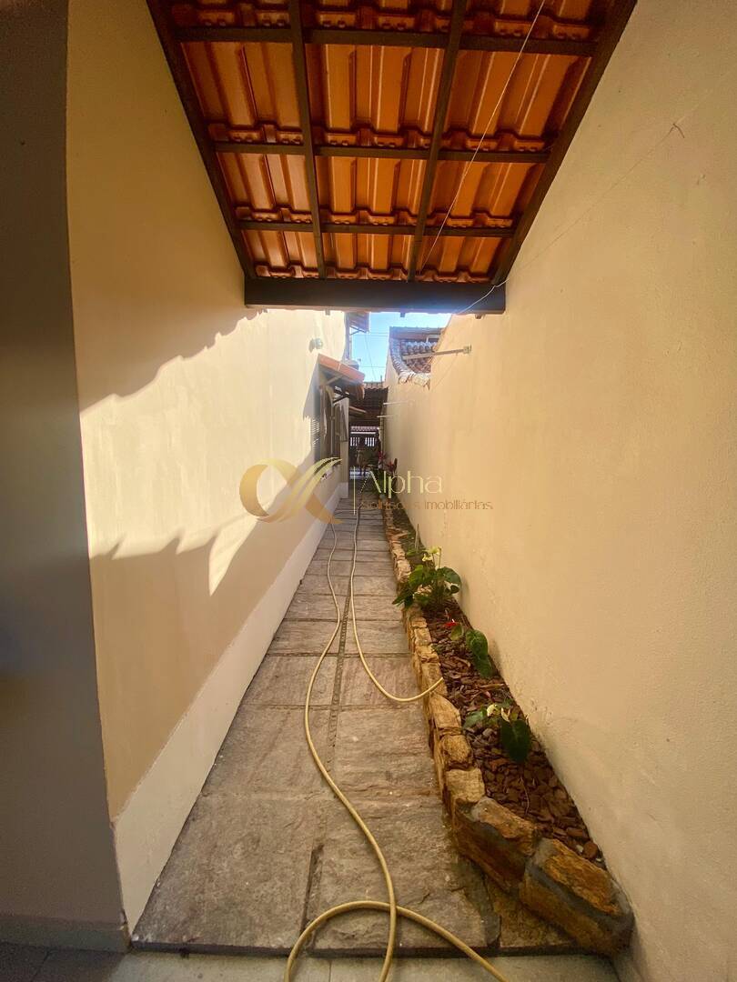 Casa à venda com 3 quartos, 155m² - Foto 8
