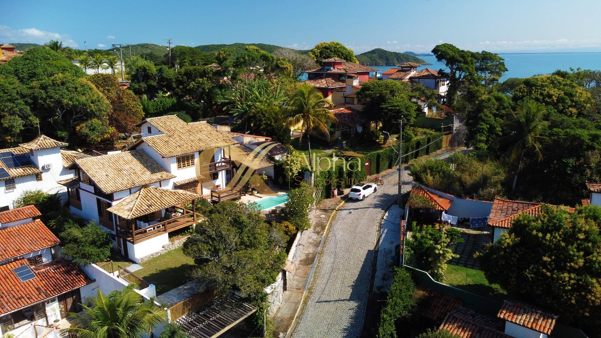 Casa, 4 quartos, 270 m² - Foto 1