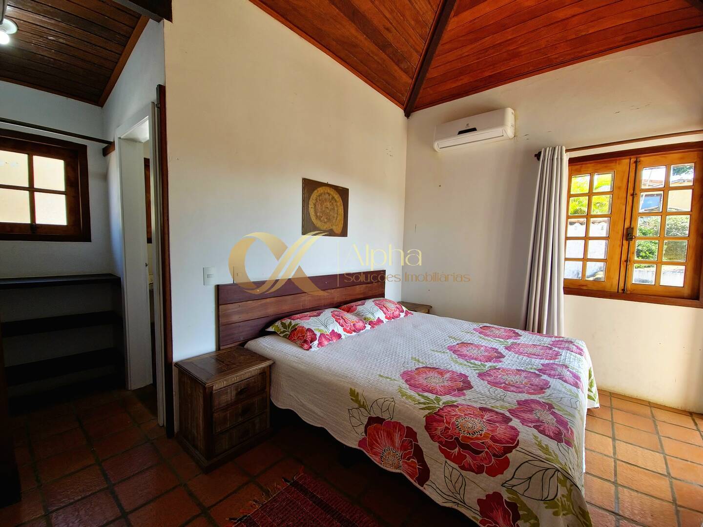 Casa, 4 quartos, 270 m² - Foto 37