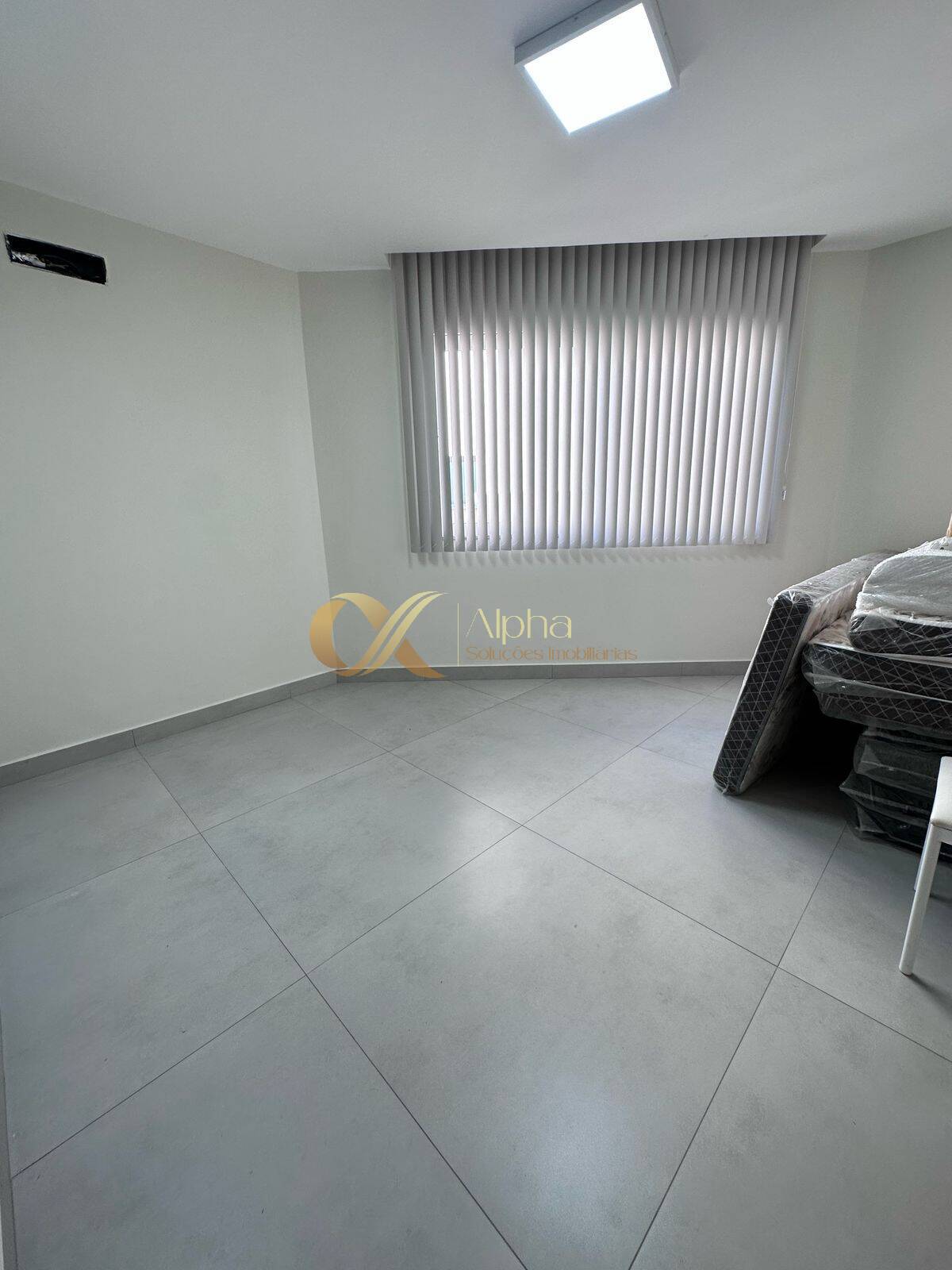 Casa à venda com 4 quartos, 260m² - Foto 11