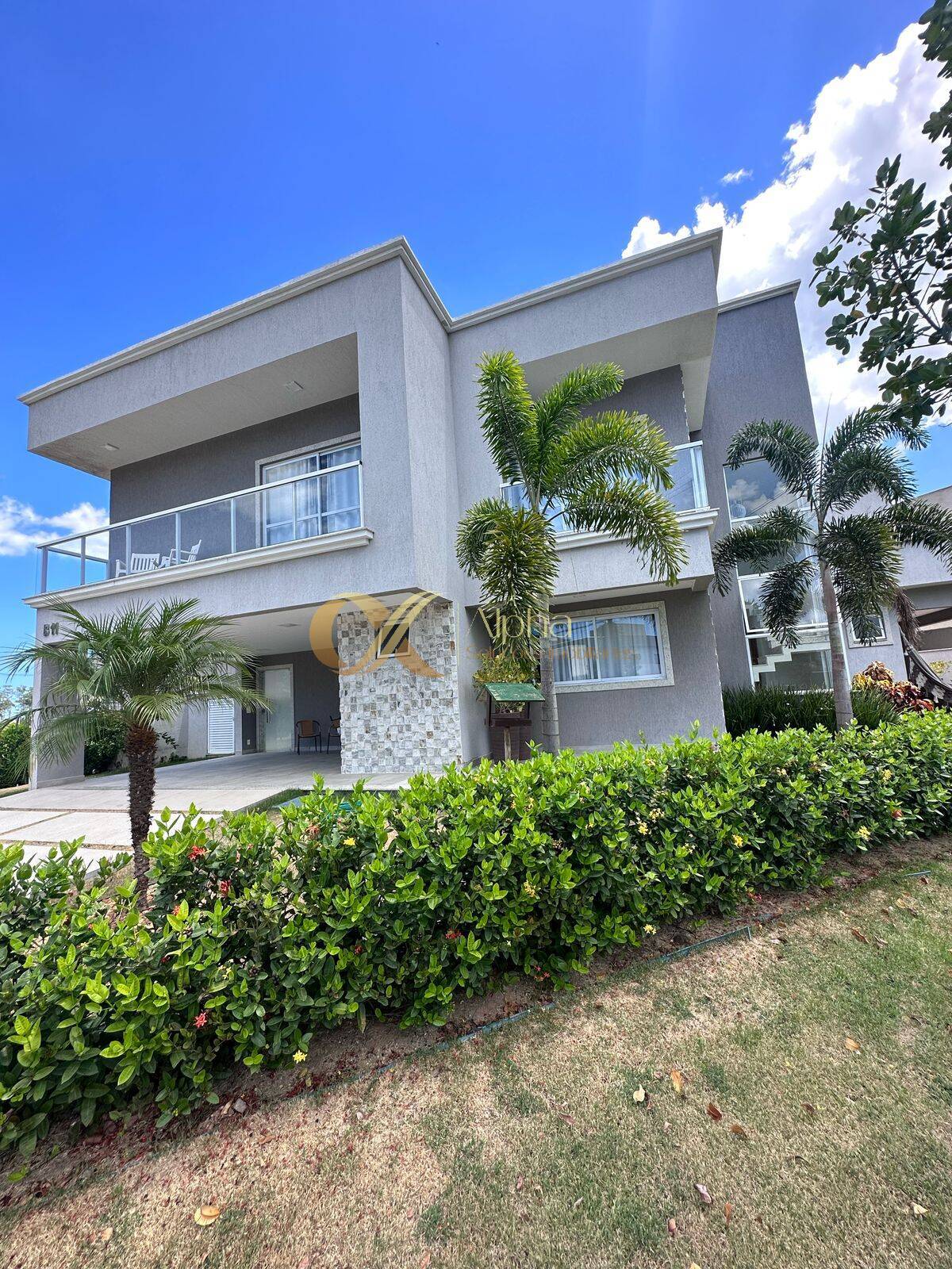 Casa à venda com 4 quartos, 260m² - Foto 2