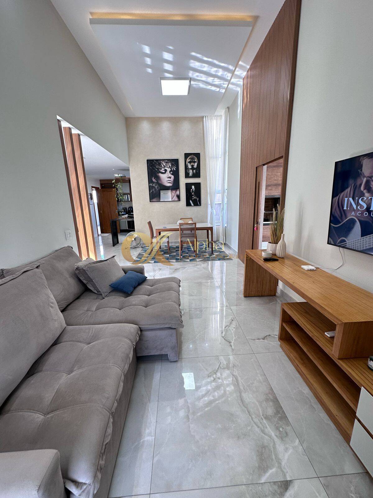 Casa à venda com 4 quartos, 260m² - Foto 4