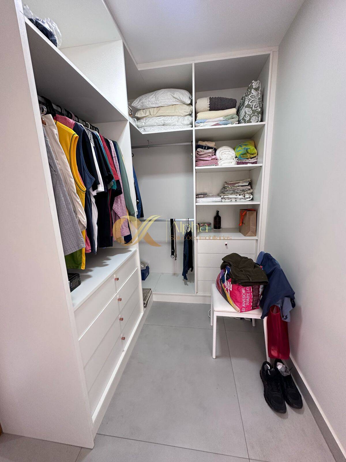 Casa à venda com 4 quartos, 260m² - Foto 15