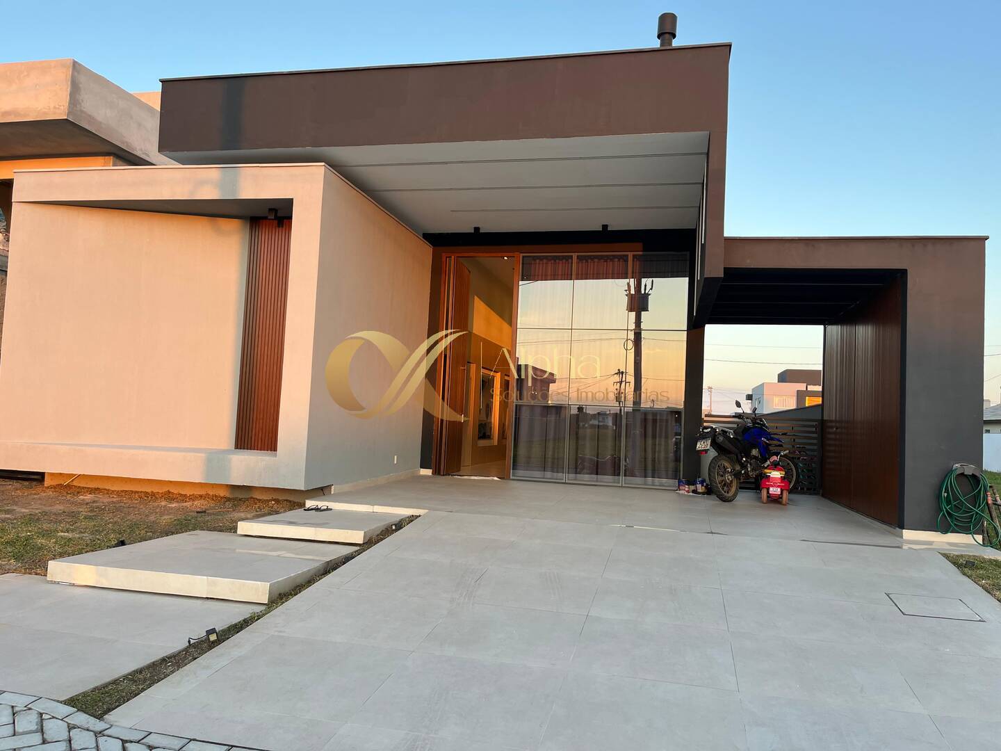 Casa, 4 quartos, 184 m² - Foto 1