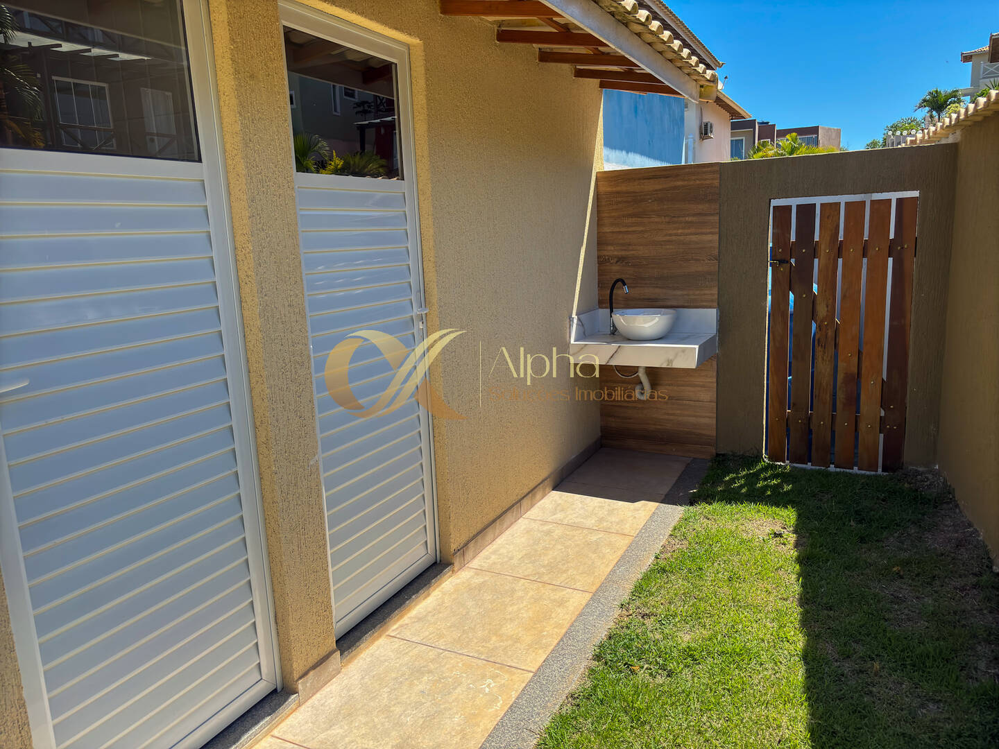 Casa à venda com 3 quartos, 130m² - Foto 3