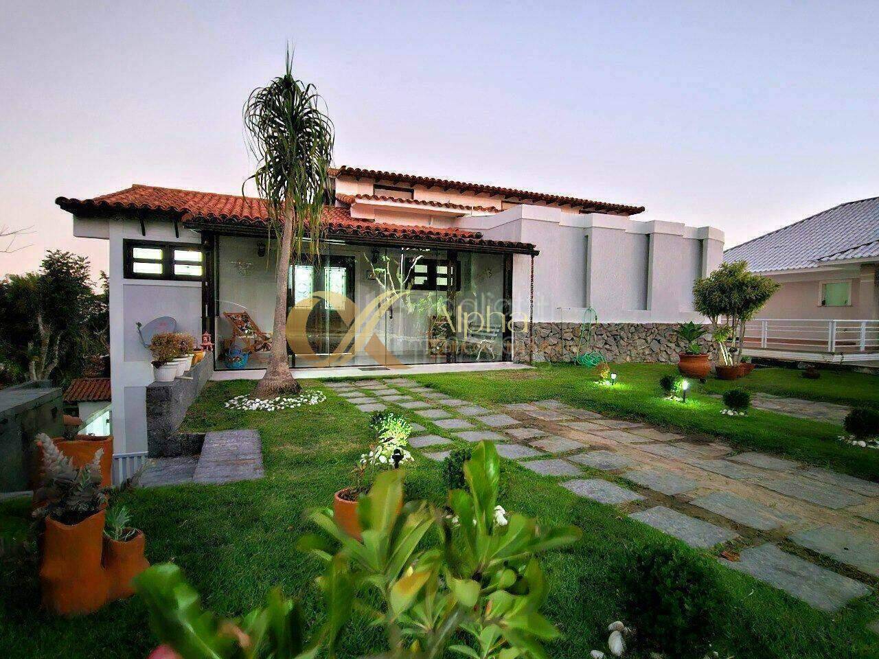 Casa à venda com 5 quartos, 315m² - Foto 2