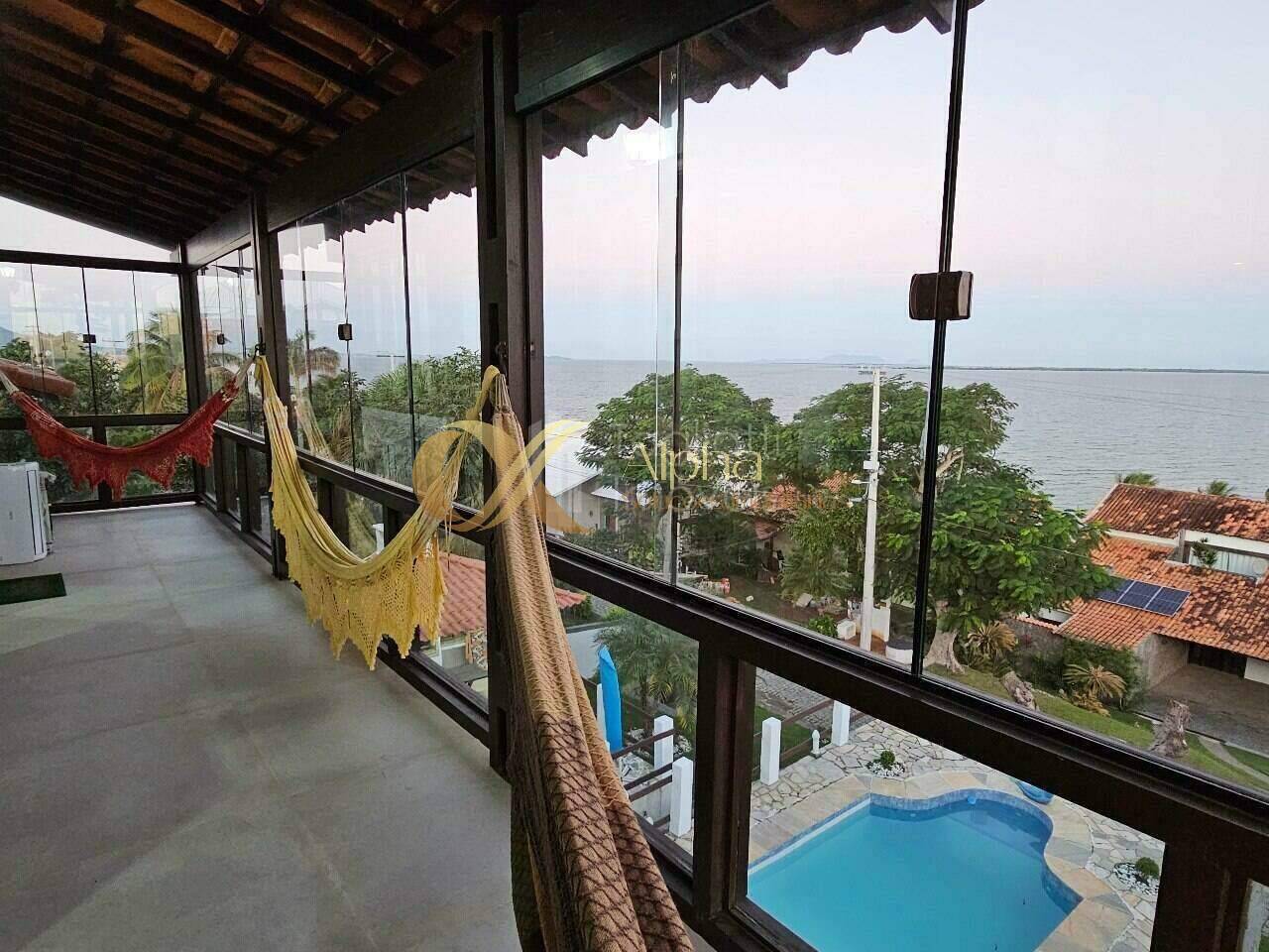 Casa à venda com 5 quartos, 315m² - Foto 17