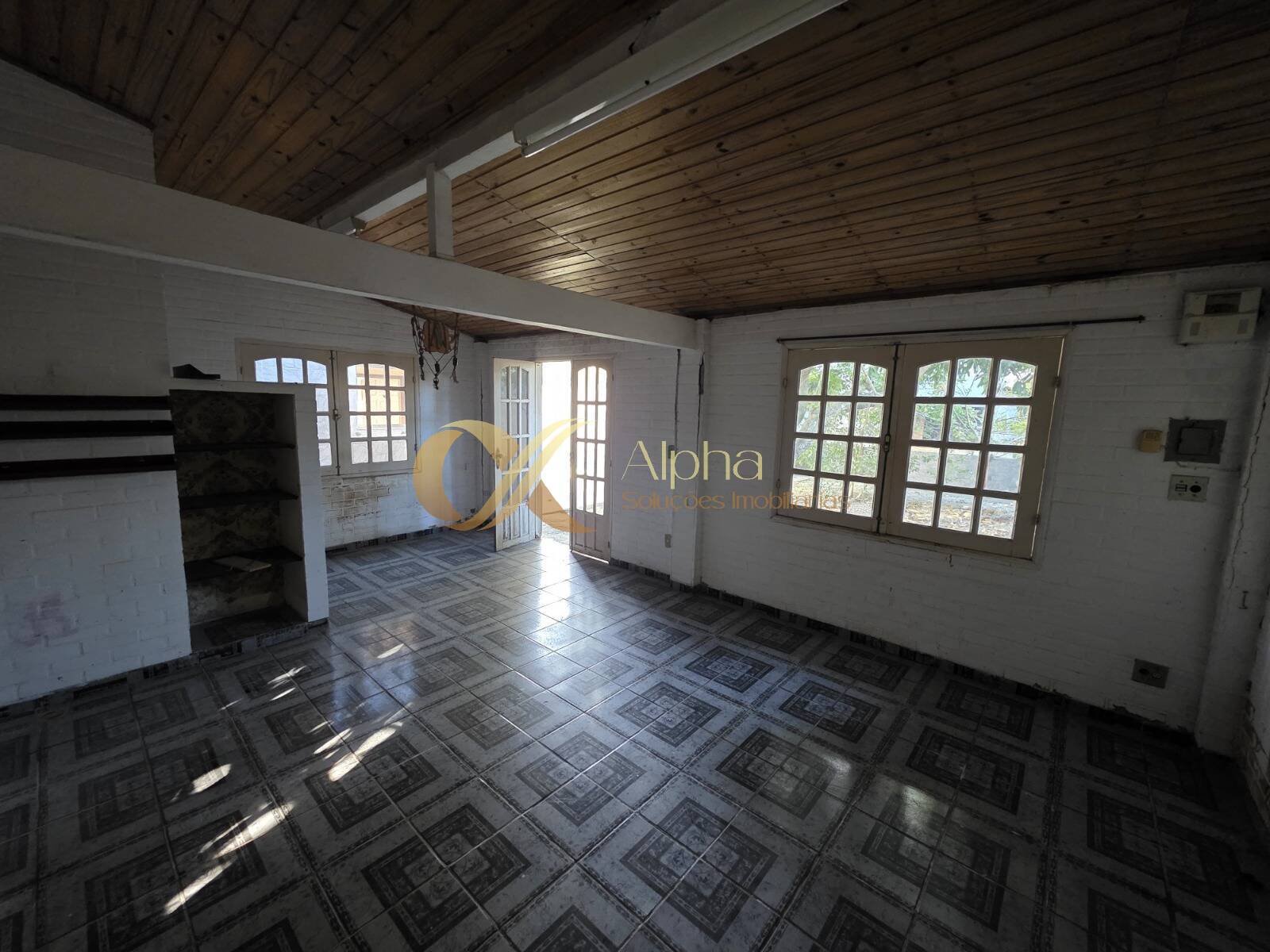 Casa à venda e aluguel com 6 quartos, 338m² - Foto 11