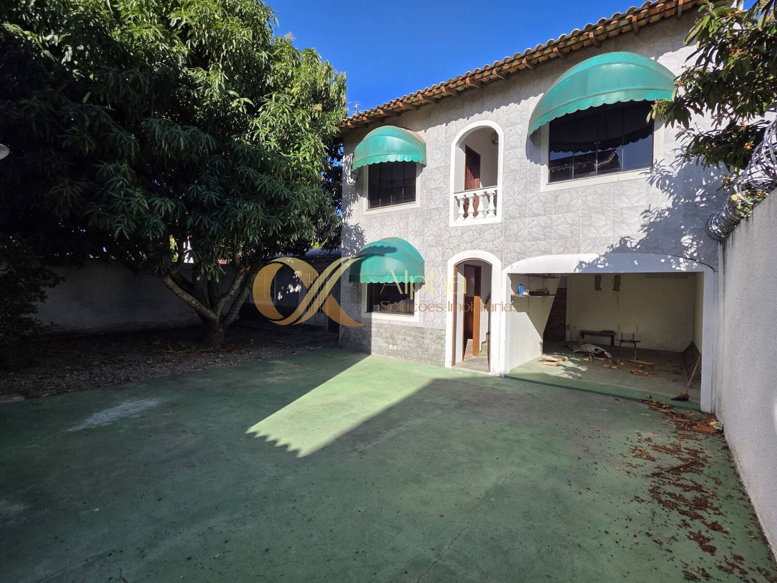 Casa à venda e aluguel com 6 quartos, 338m² - Foto 12