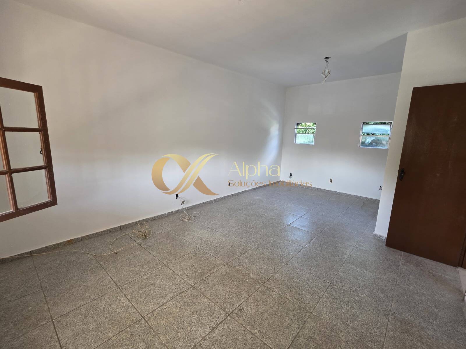 Casa à venda e aluguel com 6 quartos, 338m² - Foto 19