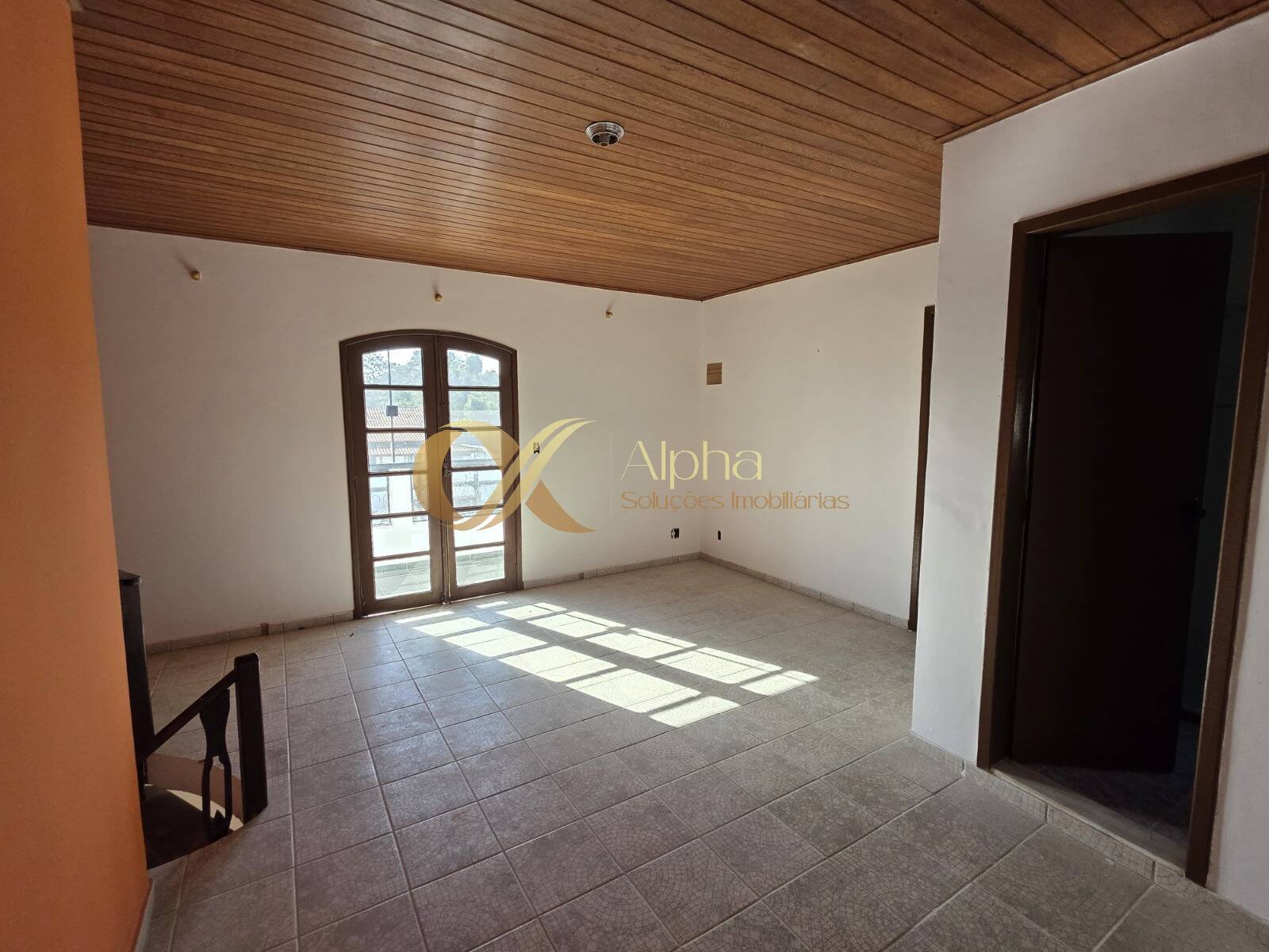 Casa à venda e aluguel com 6 quartos, 338m² - Foto 24