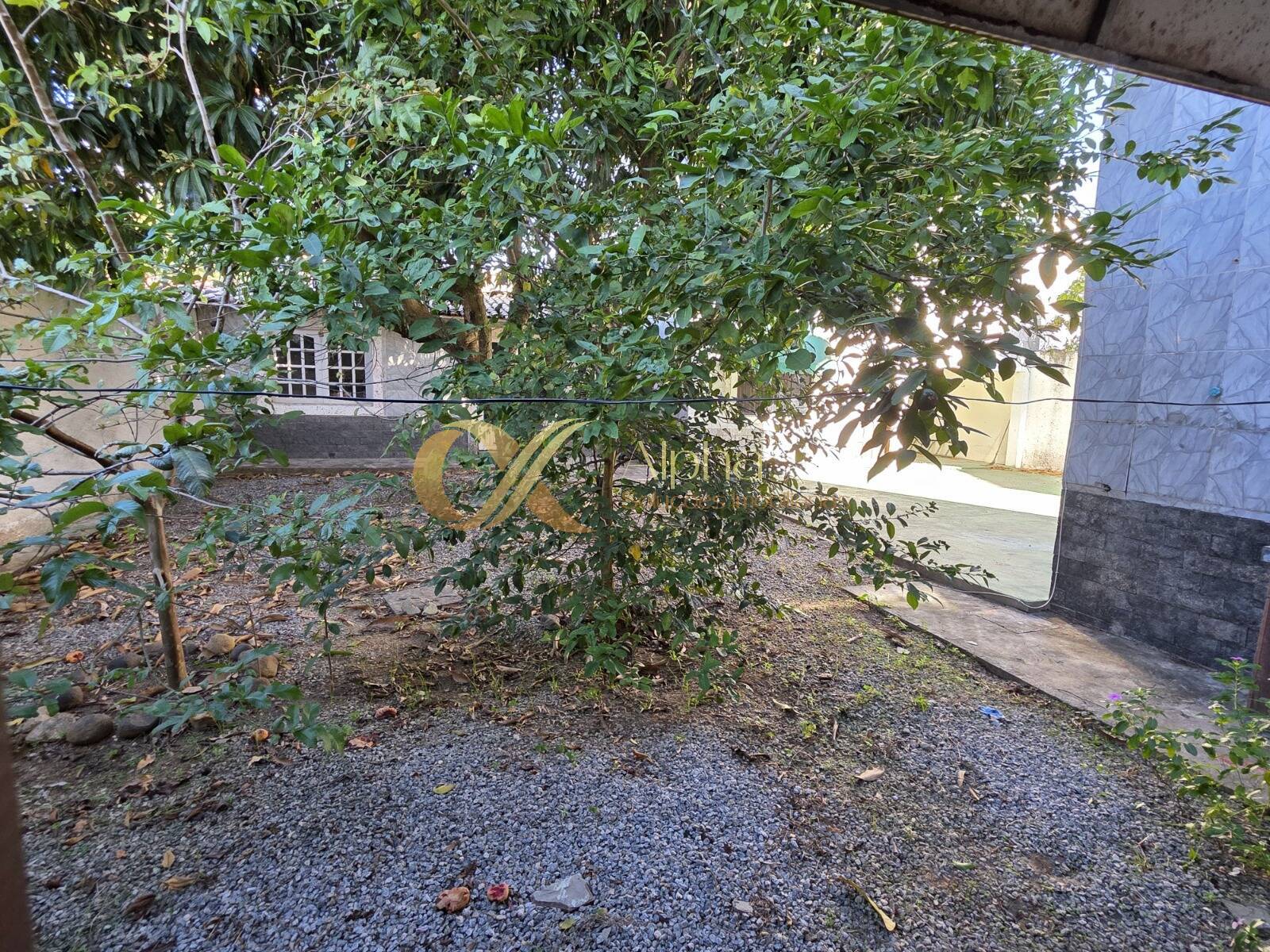 Casa à venda e aluguel com 6 quartos, 338m² - Foto 27