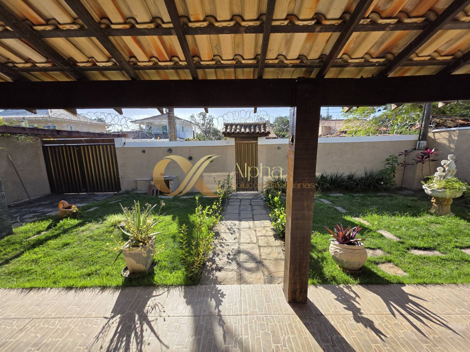 Casa à venda e aluguel com 6 quartos, 338m² - Foto 41