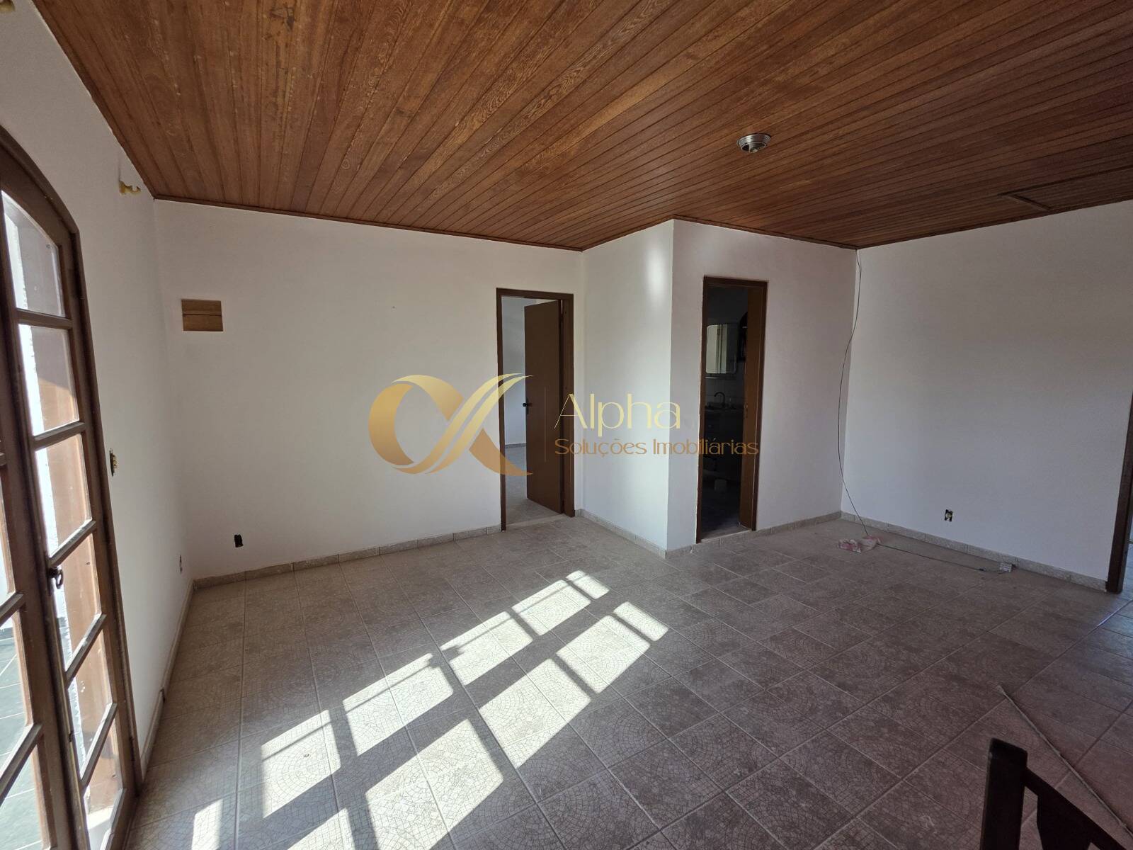 Casa à venda e aluguel com 6 quartos, 338m² - Foto 45