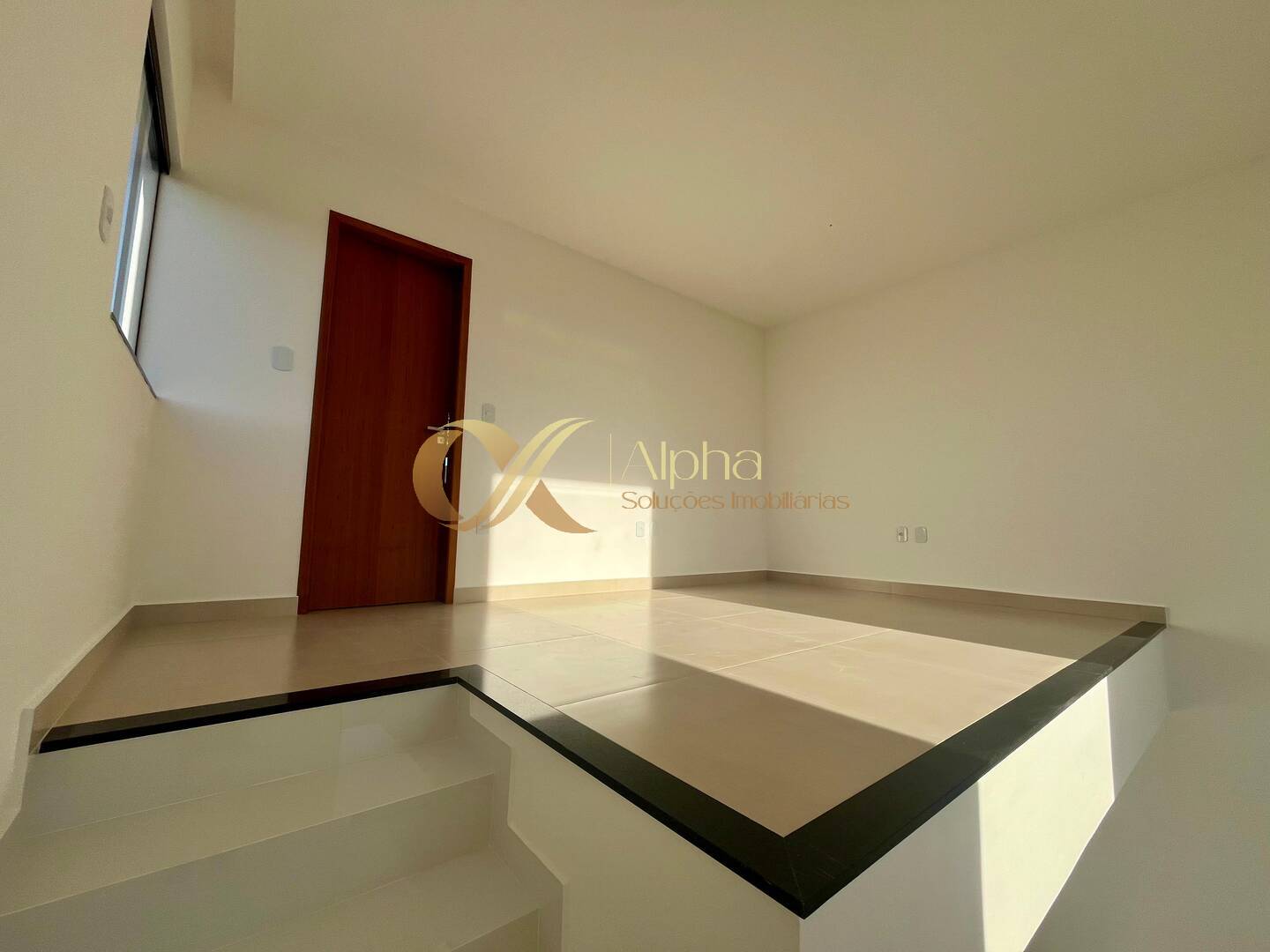 Casa à venda com 2 quartos, 180m² - Foto 11