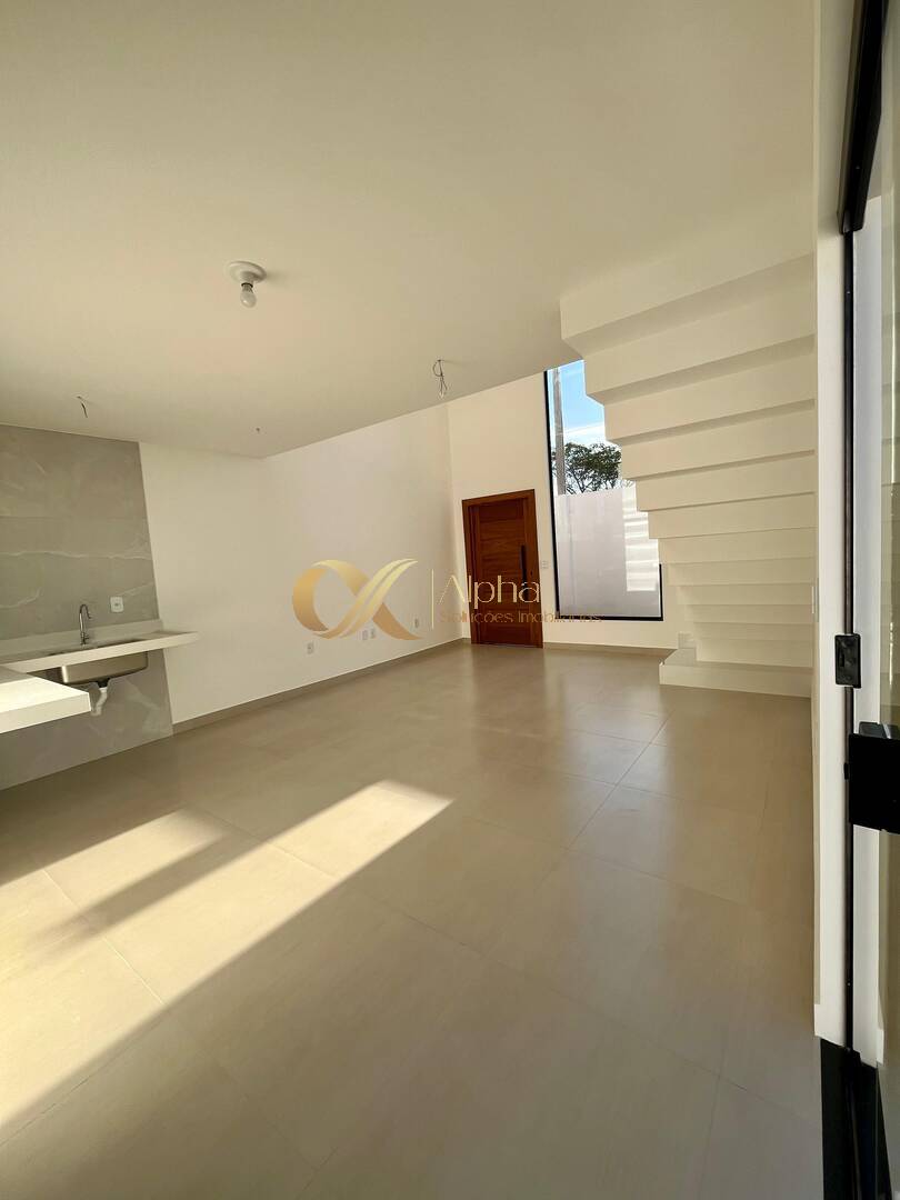Casa à venda com 2 quartos, 180m² - Foto 5