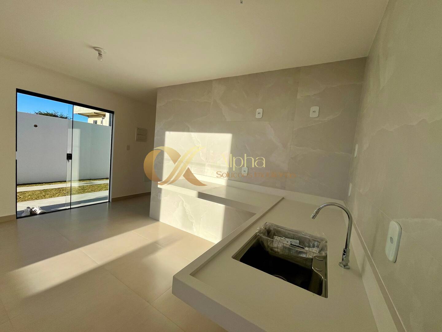 Casa à venda com 2 quartos, 180m² - Foto 7