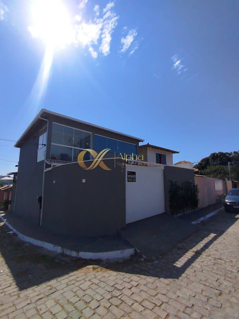 Casa à venda com 3 quartos, 180m² - Foto 1