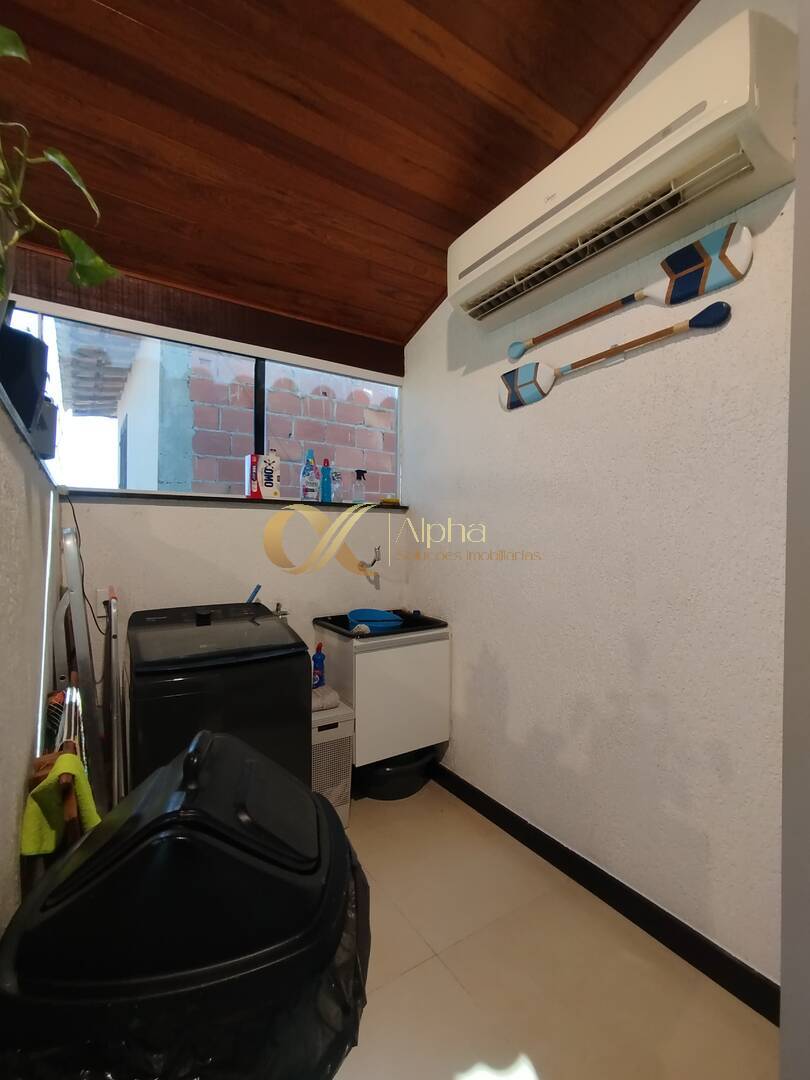 Casa à venda com 3 quartos, 180m² - Foto 17