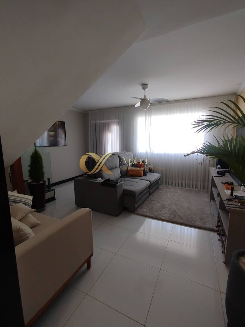 Casa à venda com 3 quartos, 180m² - Foto 7