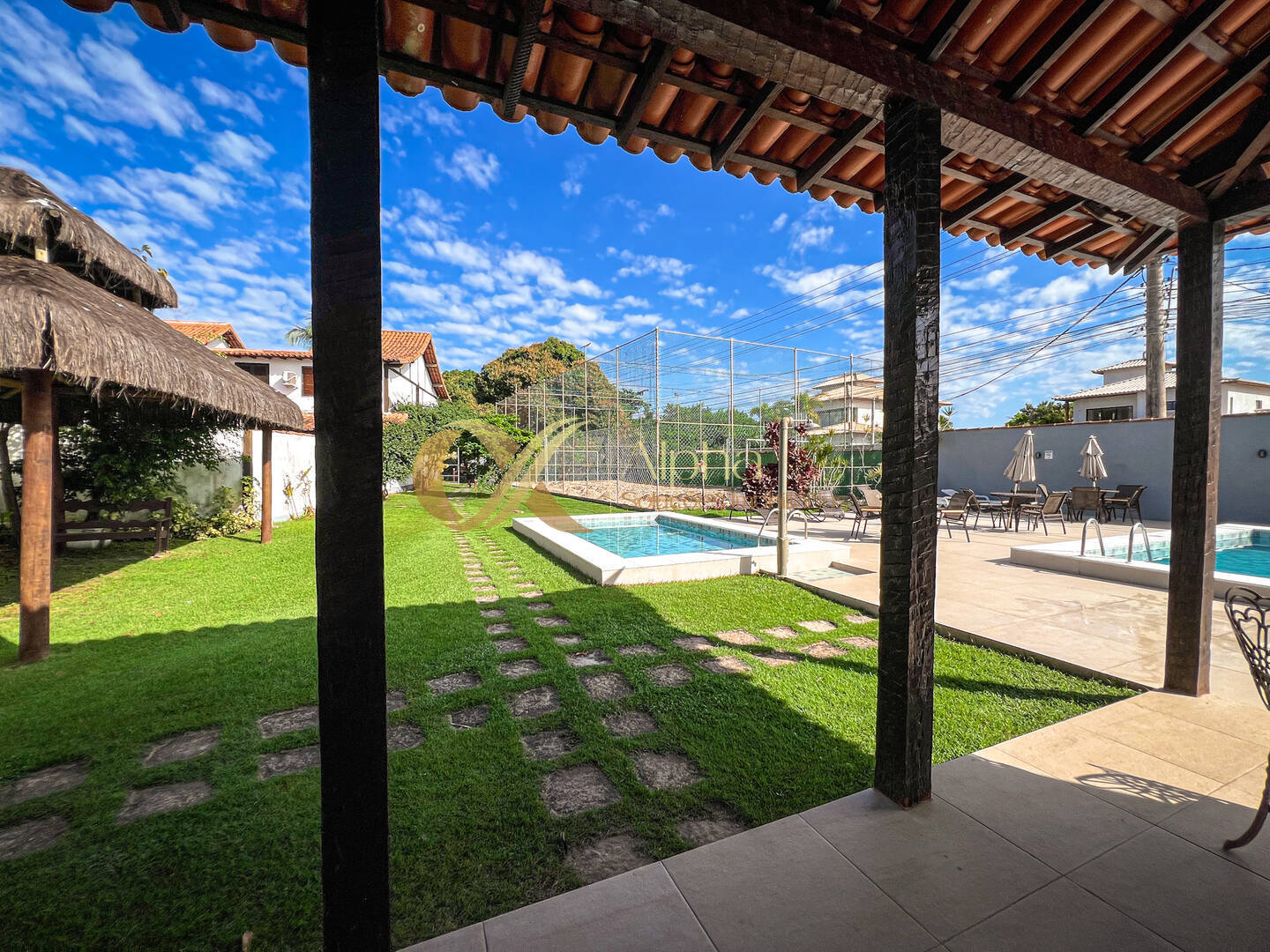 Casa à venda com 1 quarto, 60m² - Foto 2