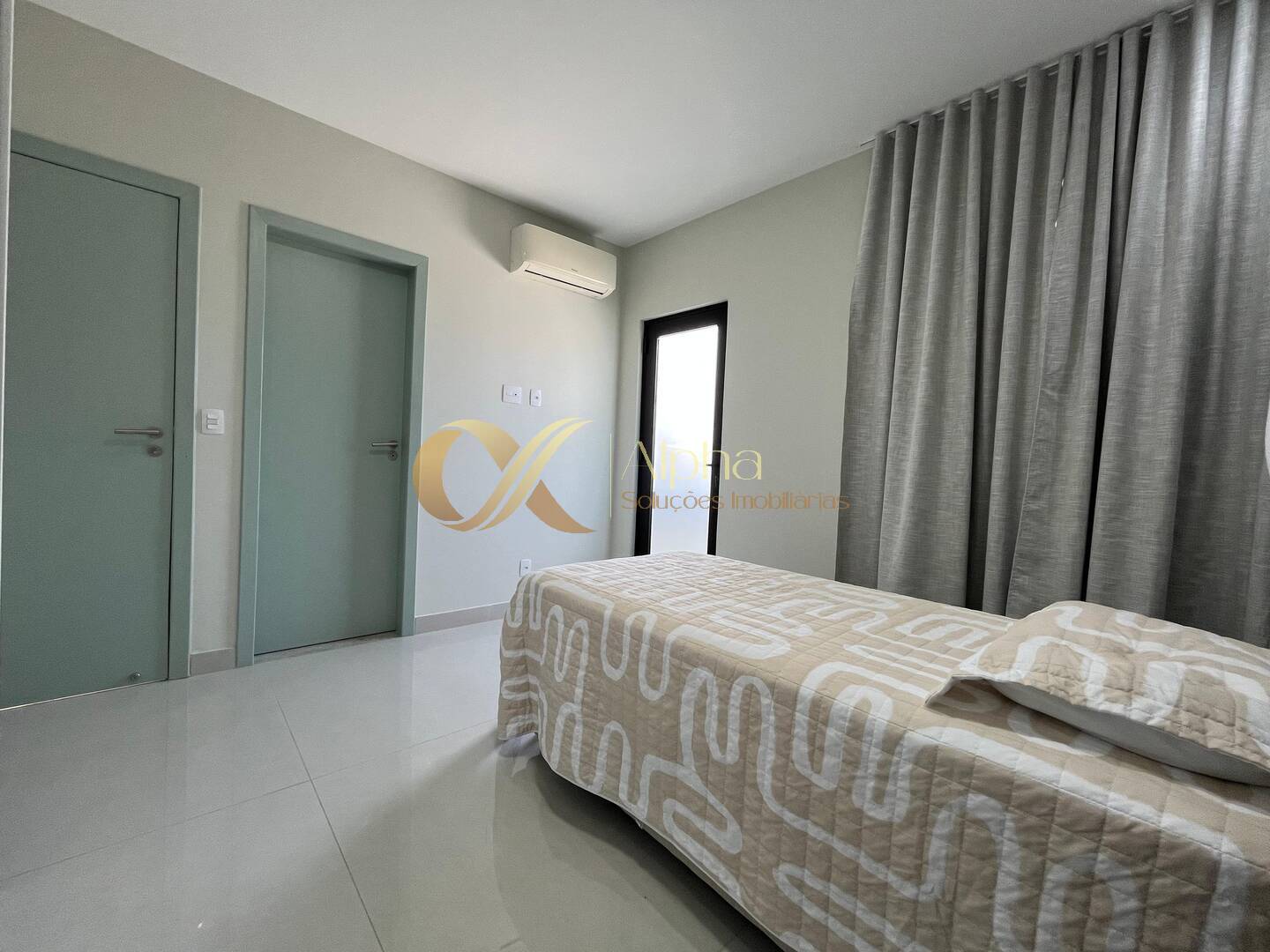 Casa à venda com 4 quartos, 209m² - Foto 19