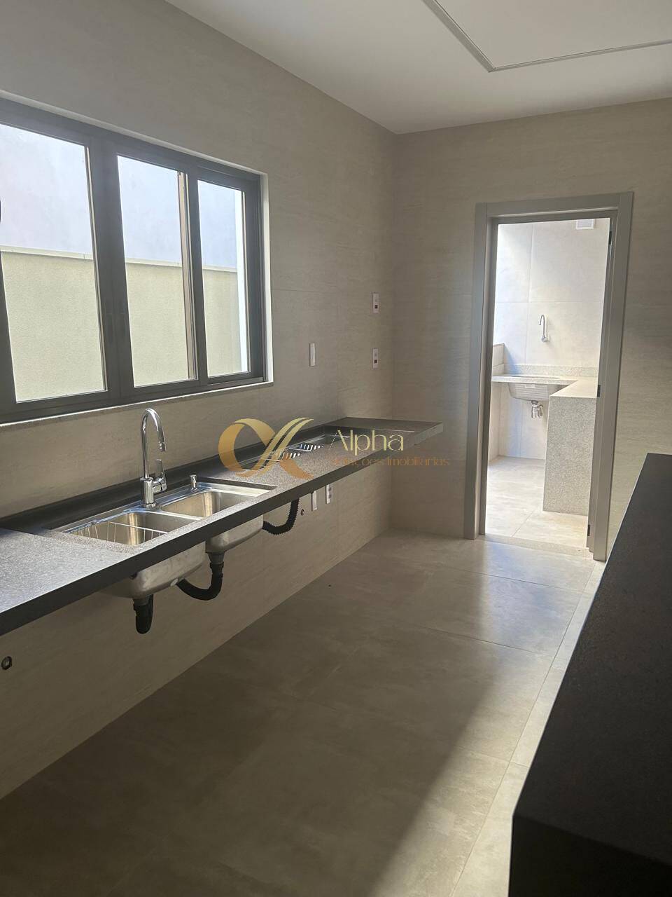 Casa à venda com 3 quartos, 198m² - Foto 31
