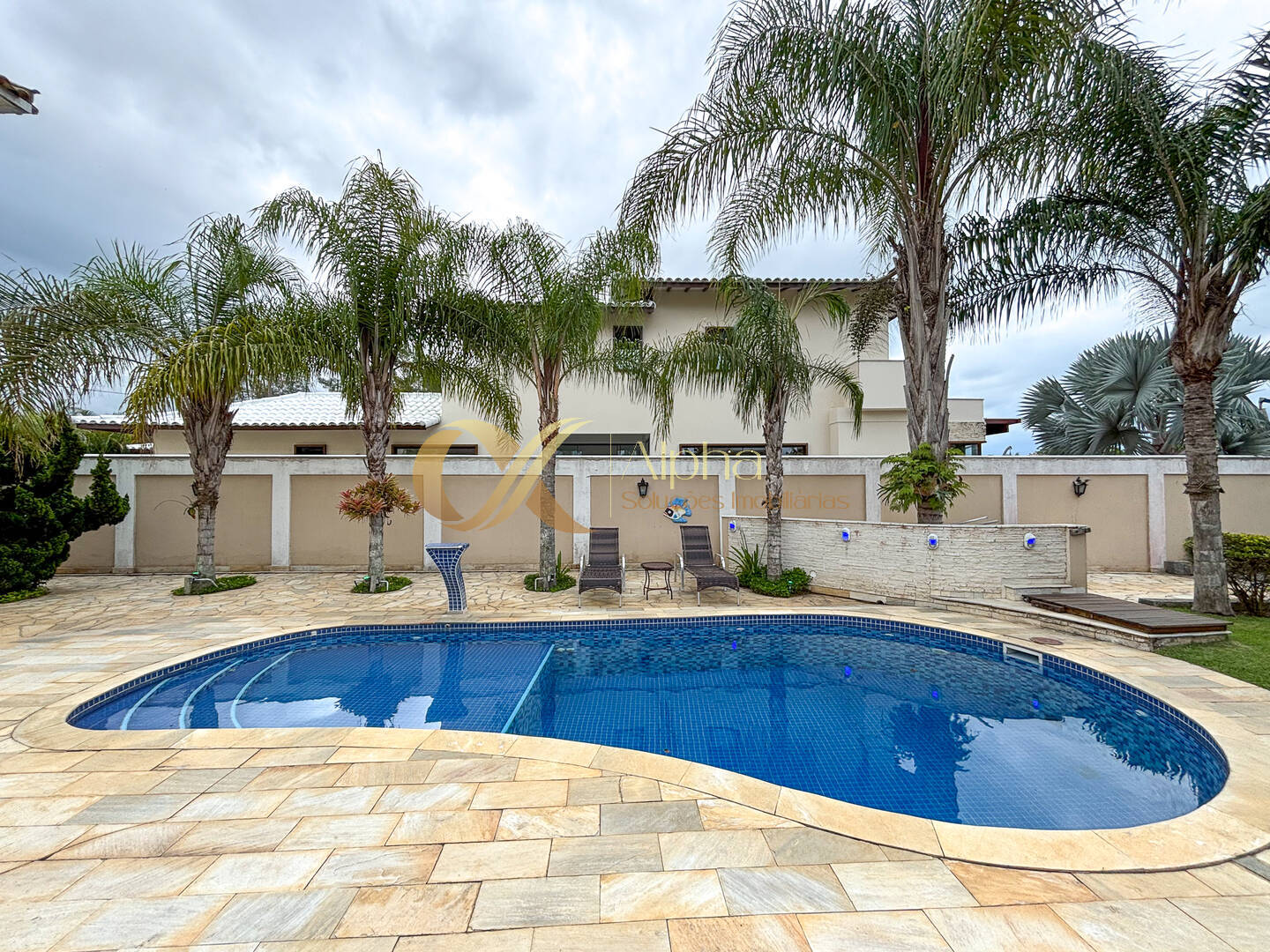 Casa, 4 quartos, 327 m² - Foto 2