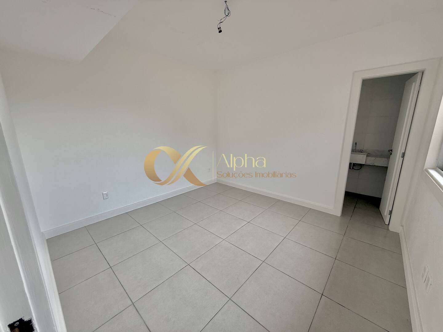Casa à venda com 4 quartos, 270m² - Foto 13