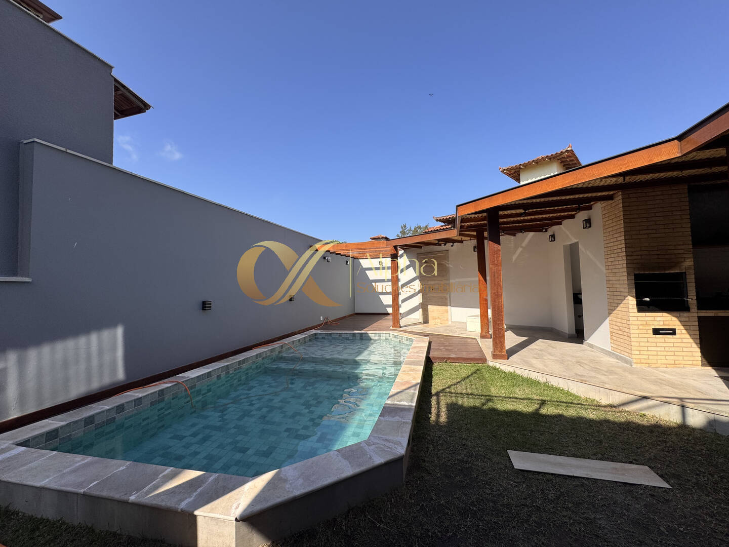 Casa, 4 quartos, 236 m² - Foto 3