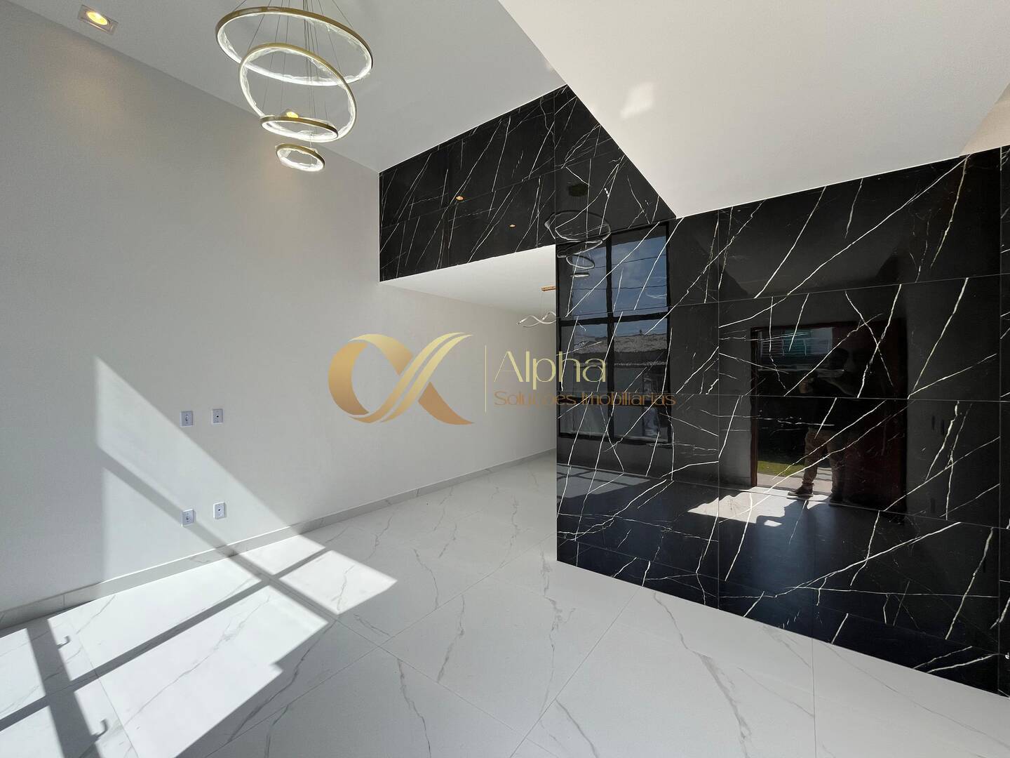Casa à venda com 3 quartos, 140m² - Foto 2