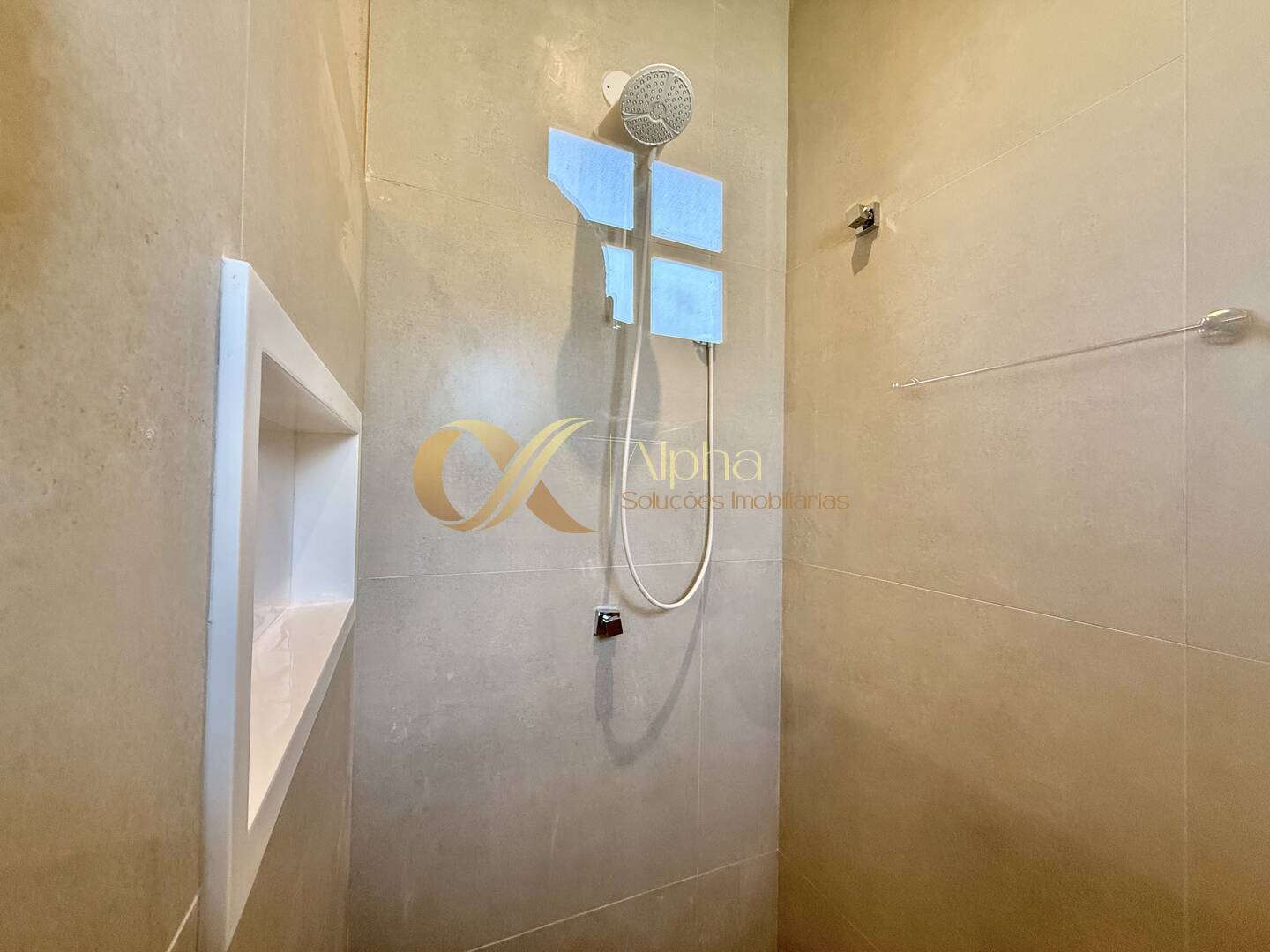 Casa à venda com 4 quartos, 242m² - Foto 22