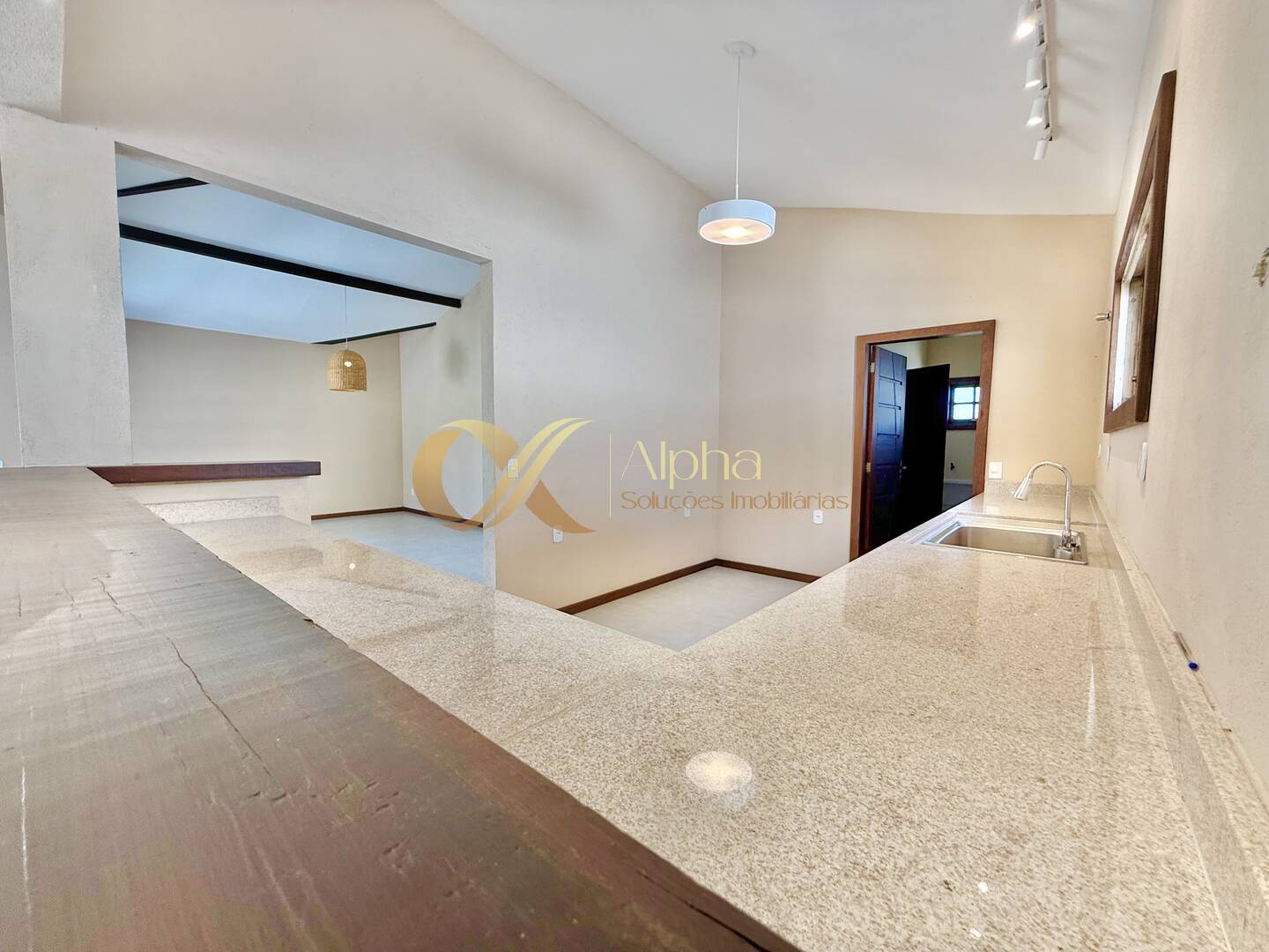 Casa à venda com 4 quartos, 242m² - Foto 12
